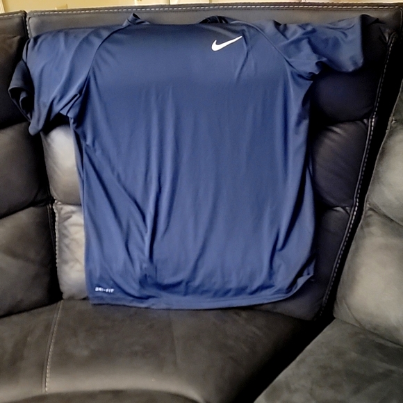 Nike Dri-fit short-sleeved t-shirt - Picture 1 of 2